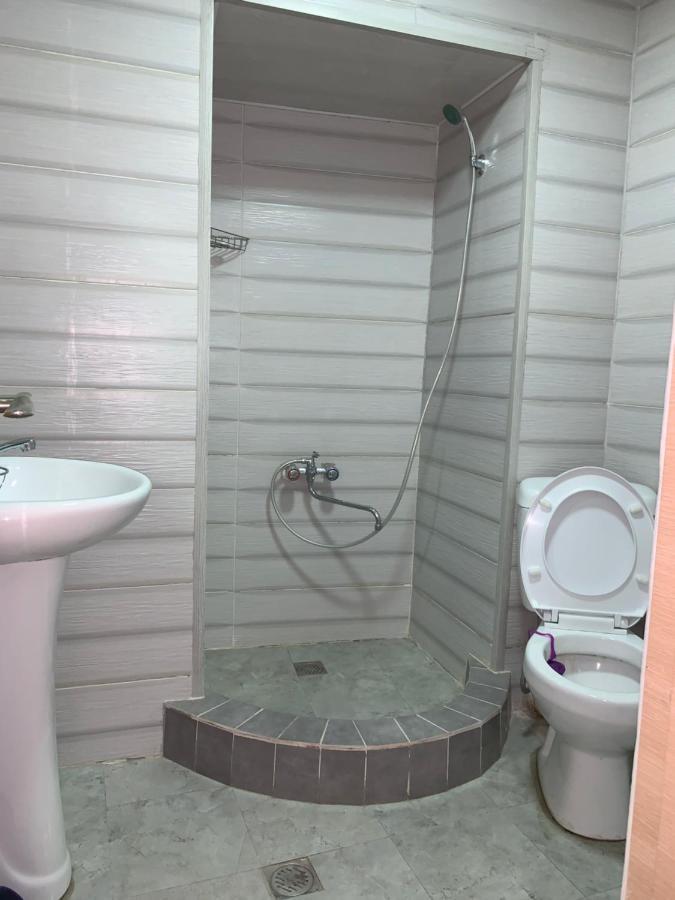 In The Center Of The City 2Rooms Tbilisi Bagian luar foto